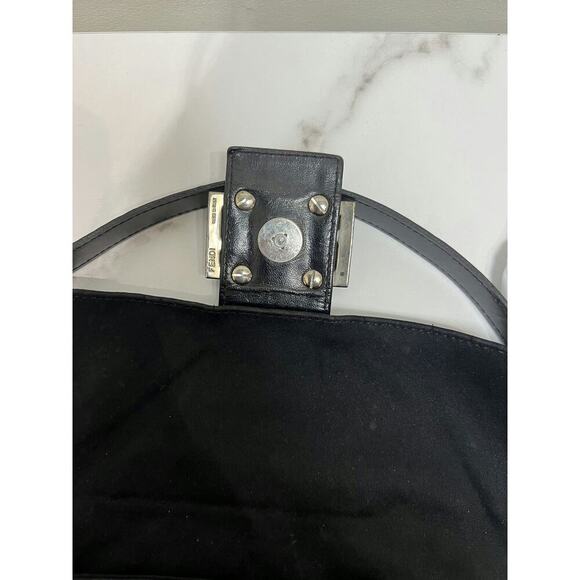 Vintage Fendi Black Suede Baguette Bag with Silver Hardware - Picture 7 of 8